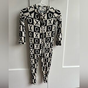 Joss and J 6-12 month xo checker print sleepie
